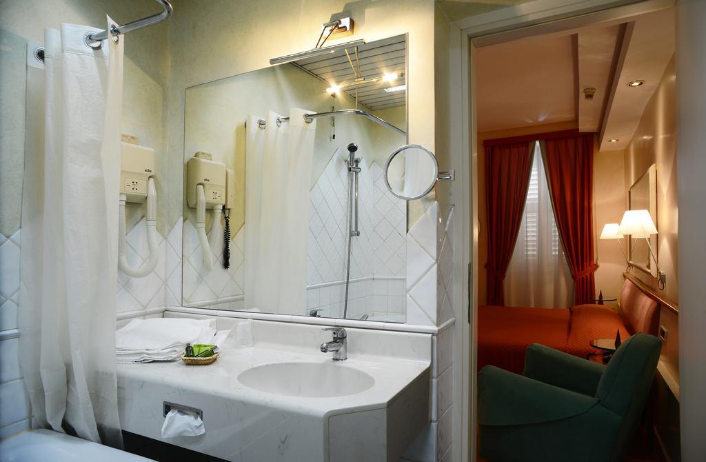 Hotel Colombia Triëst Buitenkant foto