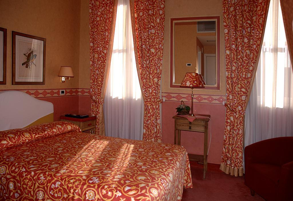 Hotel Colombia Triëst Buitenkant foto